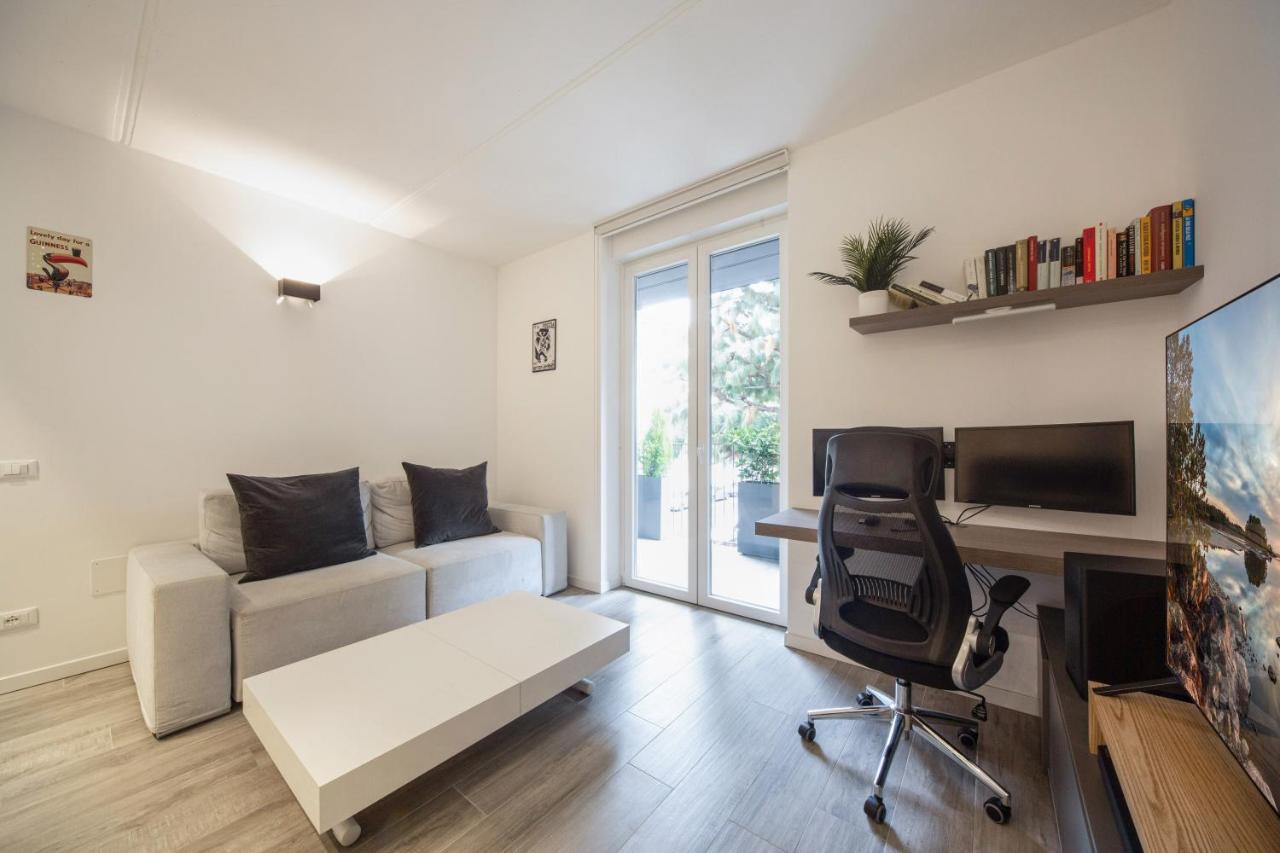Comfy Apt With Private Parking & Balcony 米兰 外观 照片