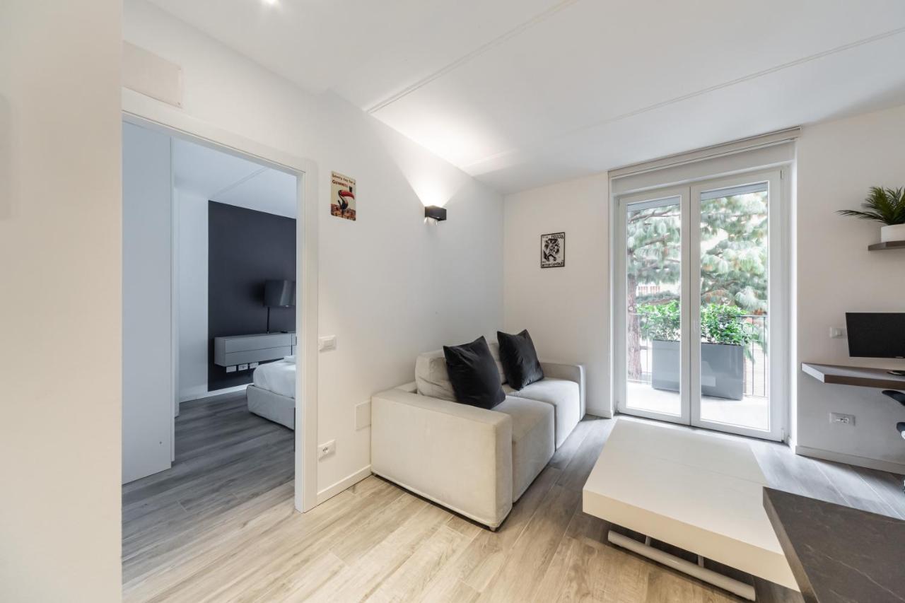 Comfy Apt With Private Parking & Balcony 米兰 外观 照片