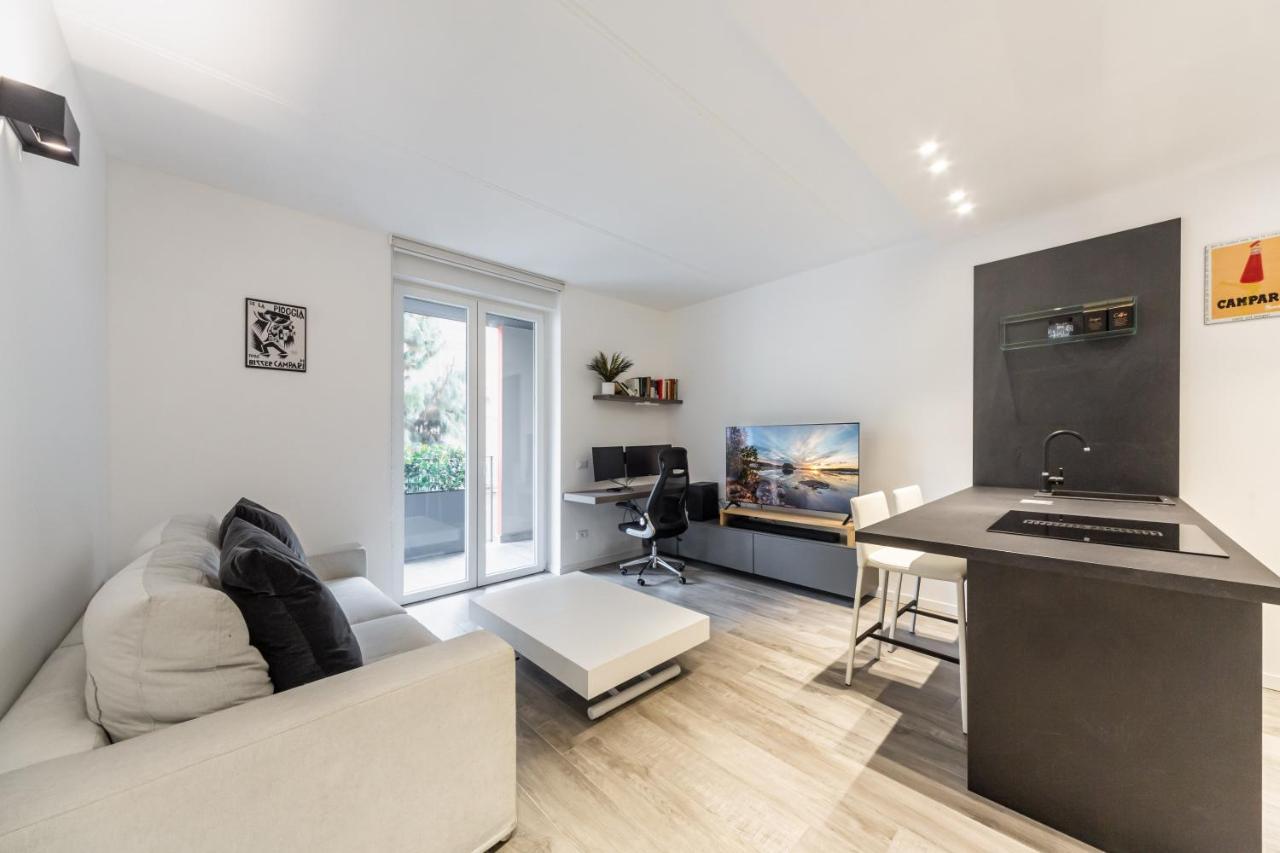 Comfy Apt With Private Parking & Balcony 米兰 外观 照片